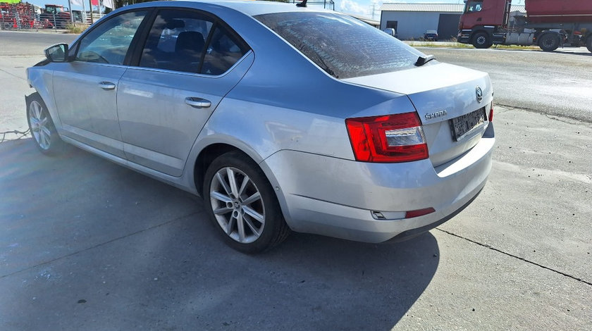 Carcasa filtru motorina Skoda Octavia 3 2014 Sedan 2.0 Tdi