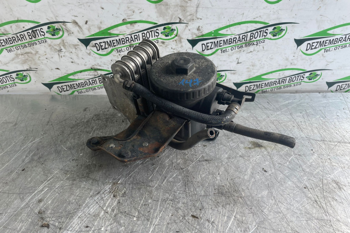 Carcasa filtru motorina1332 2 247 411 1332 2 247 411 BMW Seria 3 E46 [1997 - 2003] Sedan 4-usi 320d MT (136 hp)