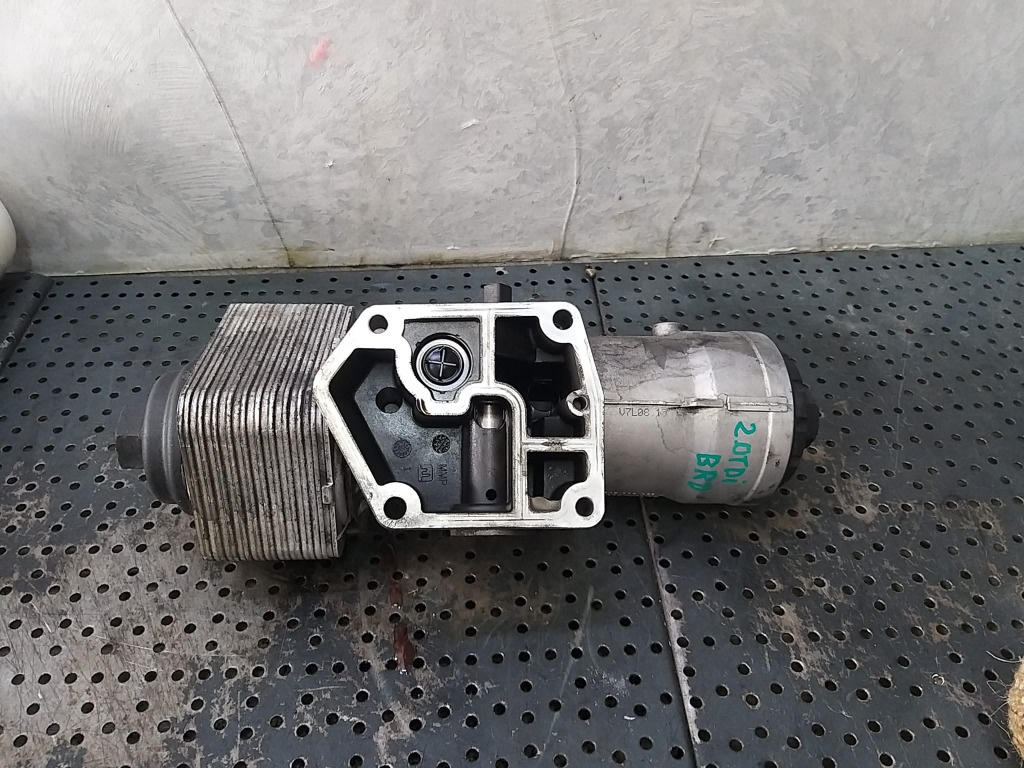 Carcasa filtru ulei 2.0 tdi audi a4 b7 8e 045115389j