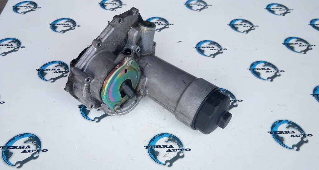 Carcasa filtru ulei Audi A4 B6 2.5 TDI 132 KW 180 CP cod motor AKE