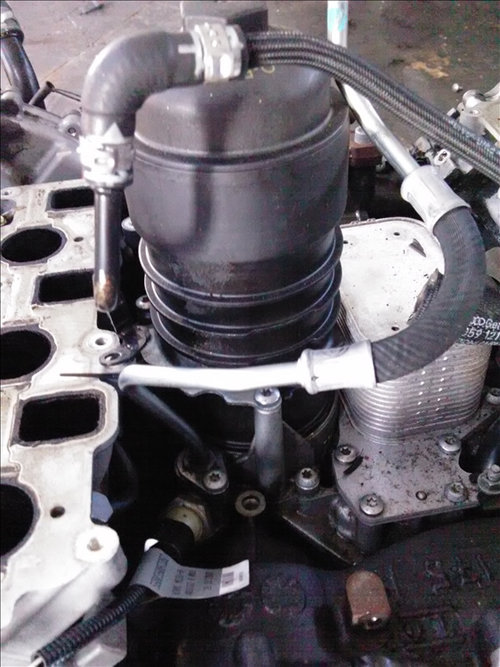 Carcasa filtru ulei Audi A5 3.0 TDI QUATTRO an fabr 2011