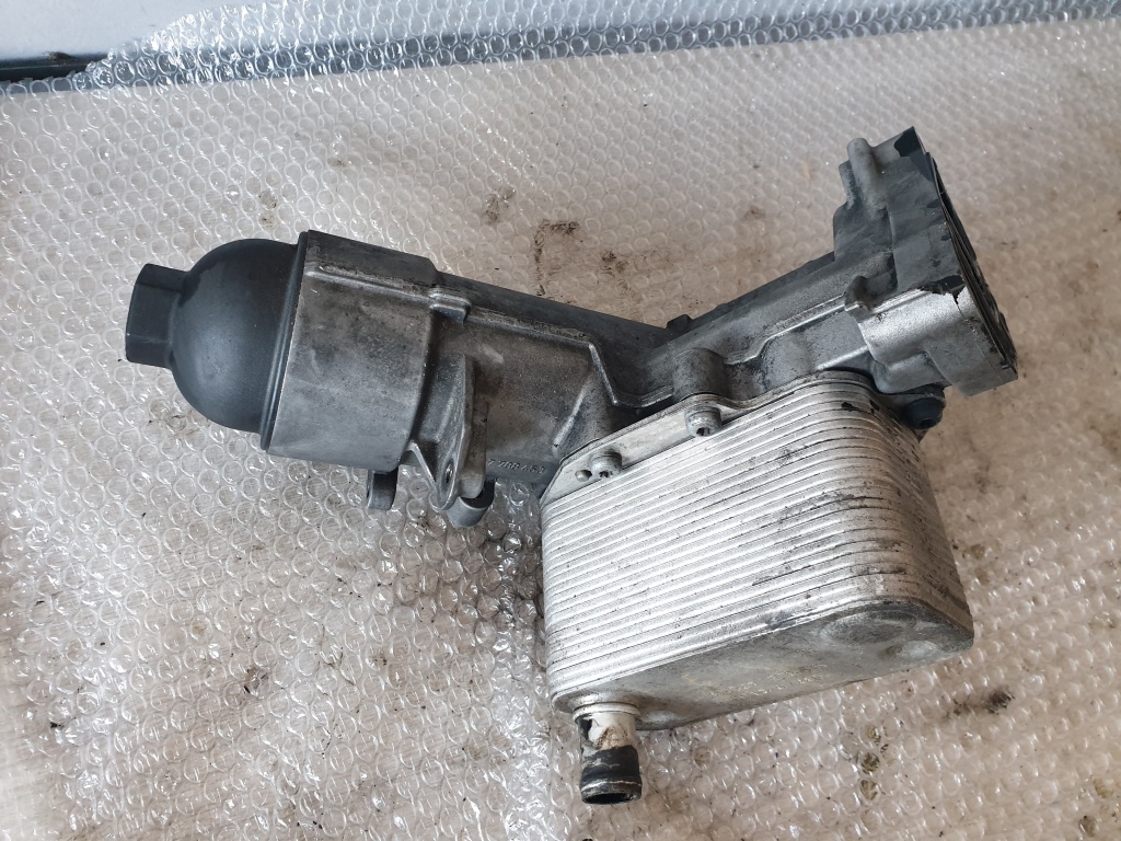 Carcasa filtru ulei cu termoflot racitor bmw serie 3 e90 3.0d 2.5d 7788453