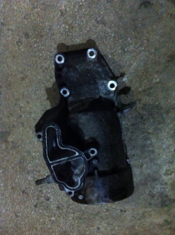 Carcasa filtru ulei Mercedes-Benz M-Class W163 [1997 - 2001] Crossover 5-usi (W163) V8 4.0 CDI