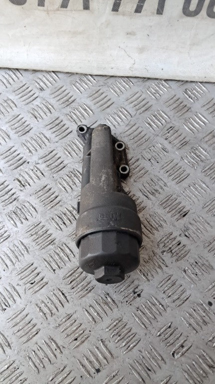 Carcasa filtru ulei Opel ASTRA H 1.4 benzina an 2007 cod 90530259 / 90530262
