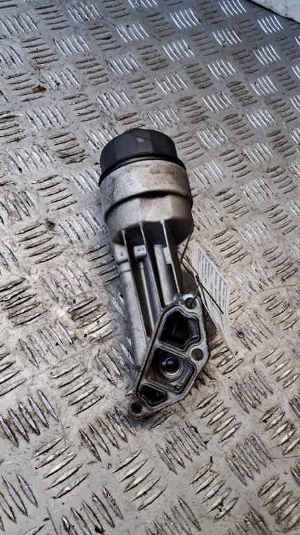 Carcasa filtru ulei Opel ASTRA H 1.4 benzina an 2007 cod motor Z14XEP cod 90530259
