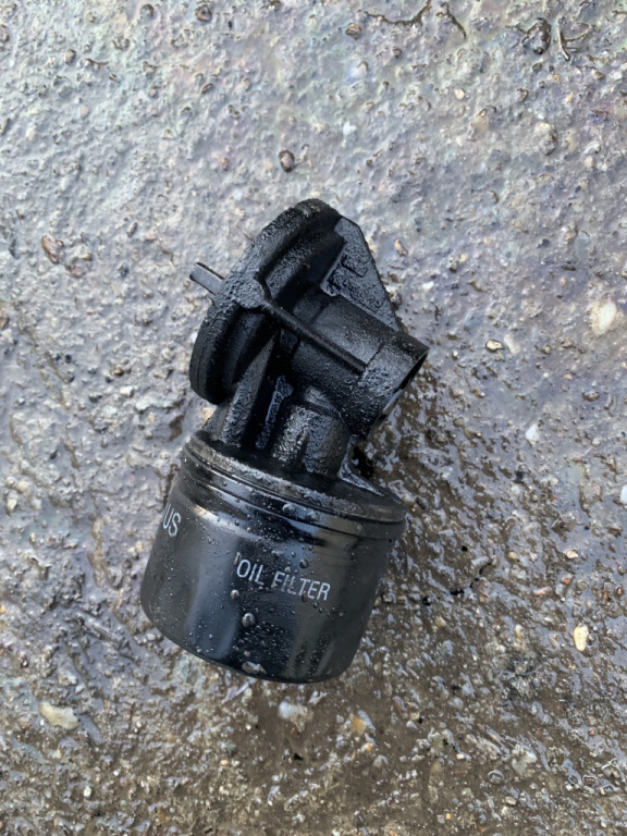 Carcasa filtru ulei Renault Clio 2 [1998 - 2005] Hatchback 3-usi II (BB0/1/2_ CB0/1/2_)