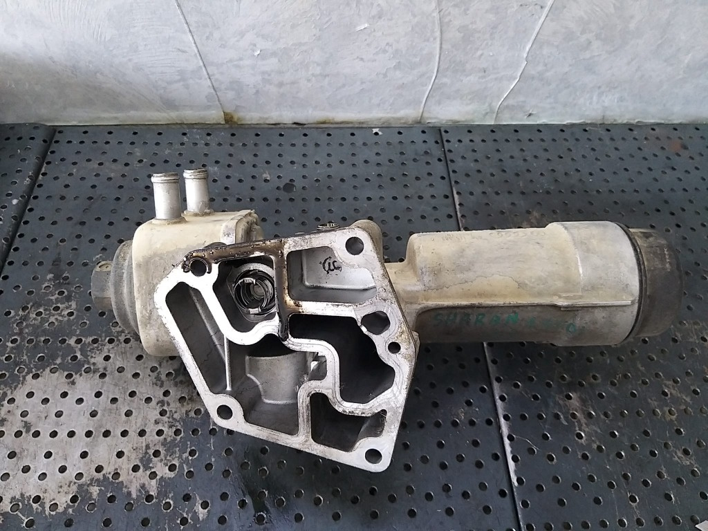 Carcasa filtru ulei termoflot 1.9 tdi vw sharan 038115389c