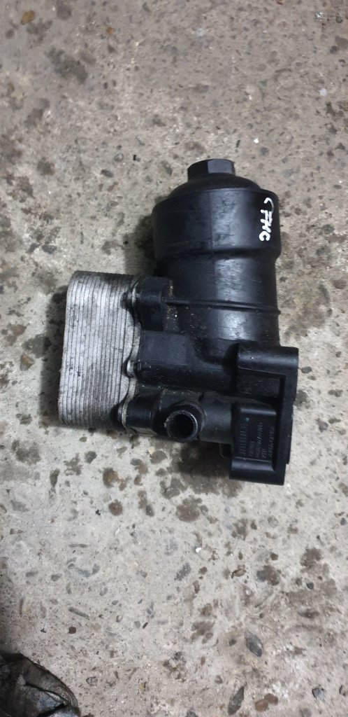 Carcasa Filtru Ulei Vw PAssat B7 2.0TDI, GOlf 6 cod 03L115389C