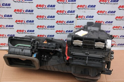 Carcasa incalzire bord VW Golf 5 cod: 1K1820308R model 2007
