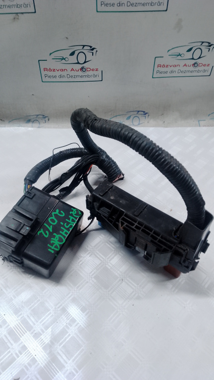 Carcasa panou sigurante Nissan Qashqai - Benzina 2012, 7154713830