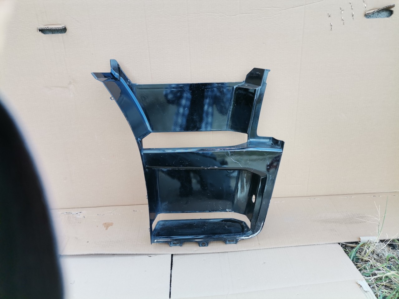 Carcasa scara dreapta SCANIA R Euro 6 cod 2559304