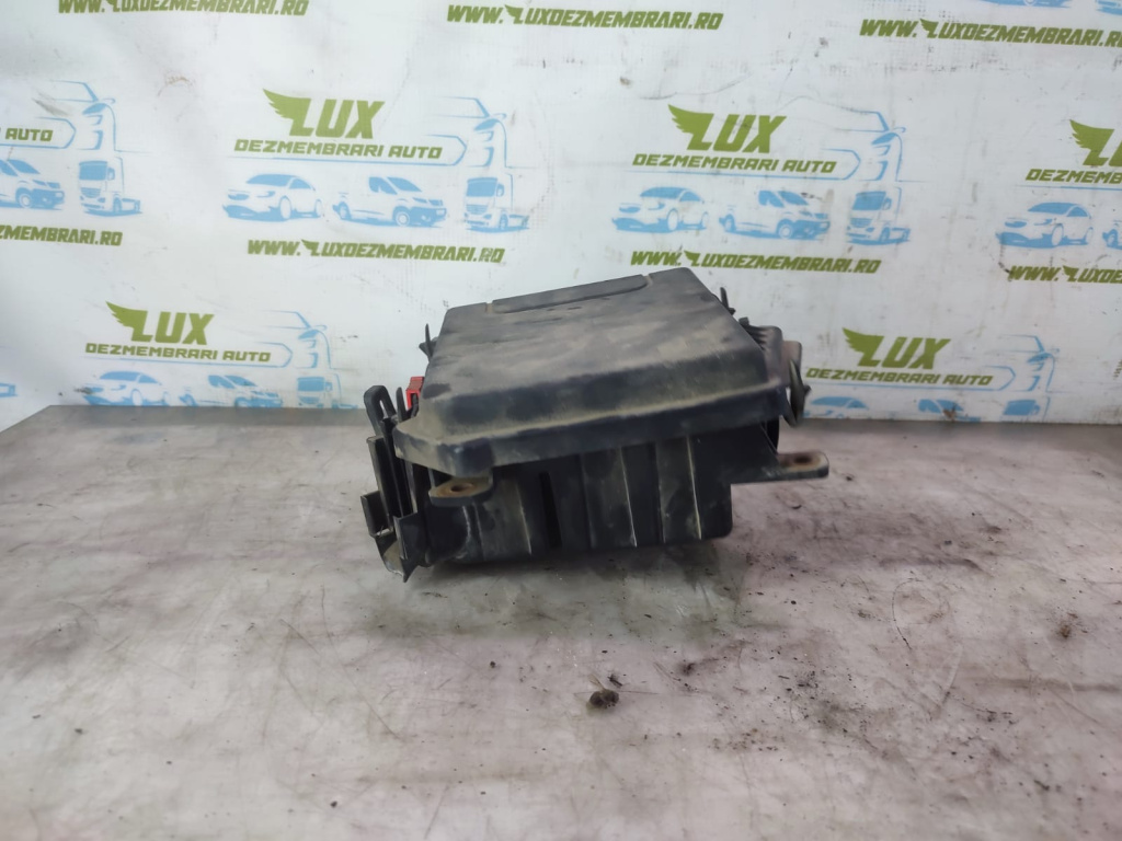 Carcasa sigurante 284b10002r Renault Megane 3 [2008 - 2014] 1.5 dci K9K837