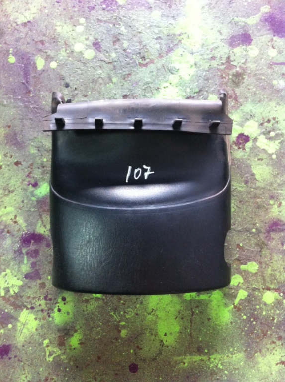 Carcasa superioara volan Ford Focus [1998 - 2004] wagon 5-usi 1.8 Tddi MT (90 hp) (DAW DBW) C9DA