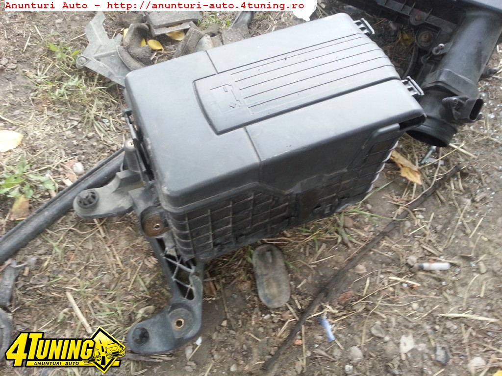 Carcasa suport baterie Skoda Octavia 2 2004 2005 2006 2007