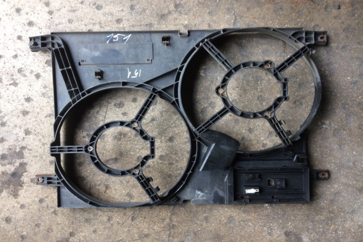 Carcasa suport electroventilatoare Land Rover Freelander [facelift] [2003 - 2006] Crossover 5-usi 1.8 MT (117 hp) (LN) 16V 18K4F