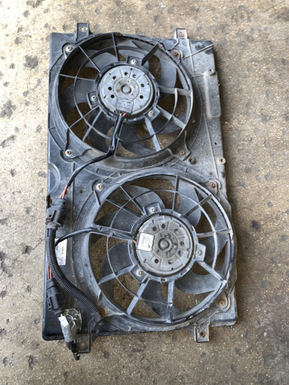 Carcasa suport electroventilatoare Seat Alhambra [facelift] [2000 - 2010] Minivan 1.9 TD MT (130 hp) (7V8 7V9)