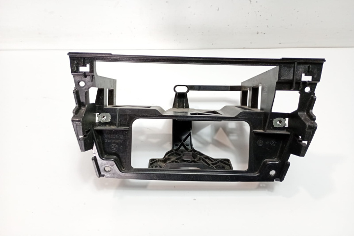 Carcasa Suport radio / climatronic 51457075394 BMW Seria 3 E90/E91/E92/E93 [2004 - 2010]