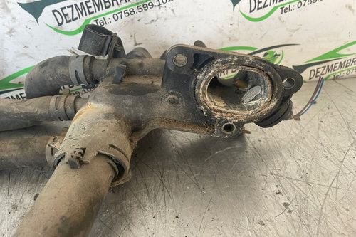 Carcasa termostat 032 121 111 Volkswagen VW Golf 4 [1997 - 2006] wagon 1.4 MT (75 hp)