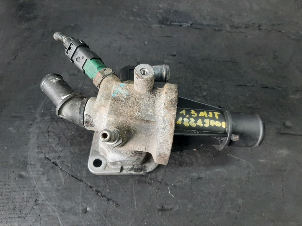Carcasa termostat 1.2 benzina 188a4000 fiat punto panda lancia ypsilon 10636be8