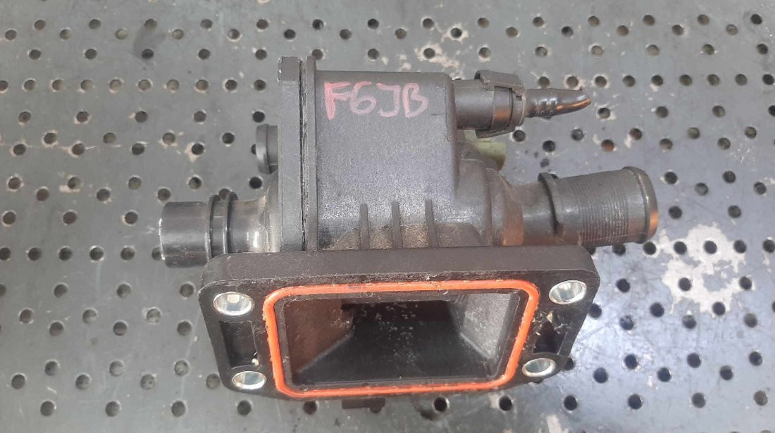 Carcasa termostat 1.4 tdci f6jb ford fiesta 5 fusion mazda 2