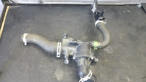 Carcasa termostat 1.6 dci r9m r9m413 opel vivaro 2 nissan nv 300 renault trafic 3 110615482r