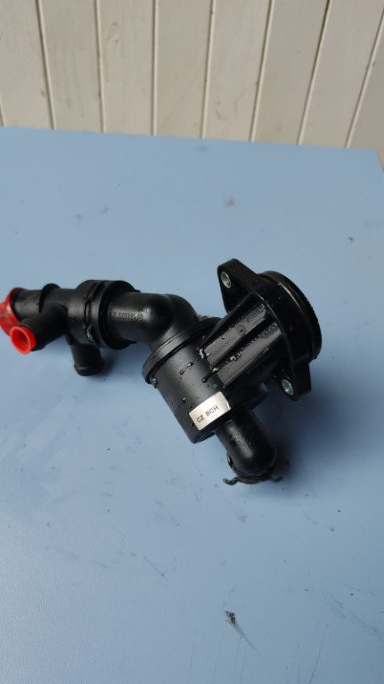 Carcasa termostat Audi A4 B8 2.0 Tdi CJC 2011 Cod : 03L121111AD