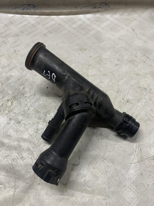 Carcasa termostat Audi A5 2.0 Motorina 2017, 04L121026AG