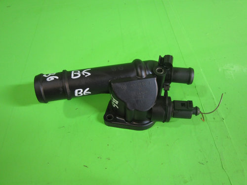 CARCASA TERMOSTAT / FLANSA LICHID RACIRE VW PASSAT B6 2.0 TDI FAB. 2005 - 2010 ⭐⭐⭐⭐⭐