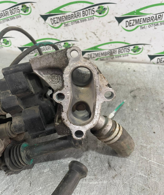 Carcasa termostat Ford Focus [1998 - 2004] Sedan 4-usi 1.6 MT (101 hp)