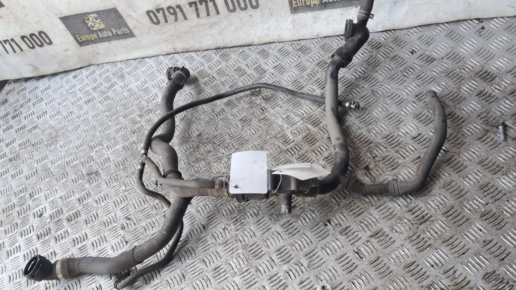 Carcasa termostat Ford Kuga 2.0 TDCI 4x4 cod motor UFDA ,transmisie automata ,an 2012 cod 9682141580