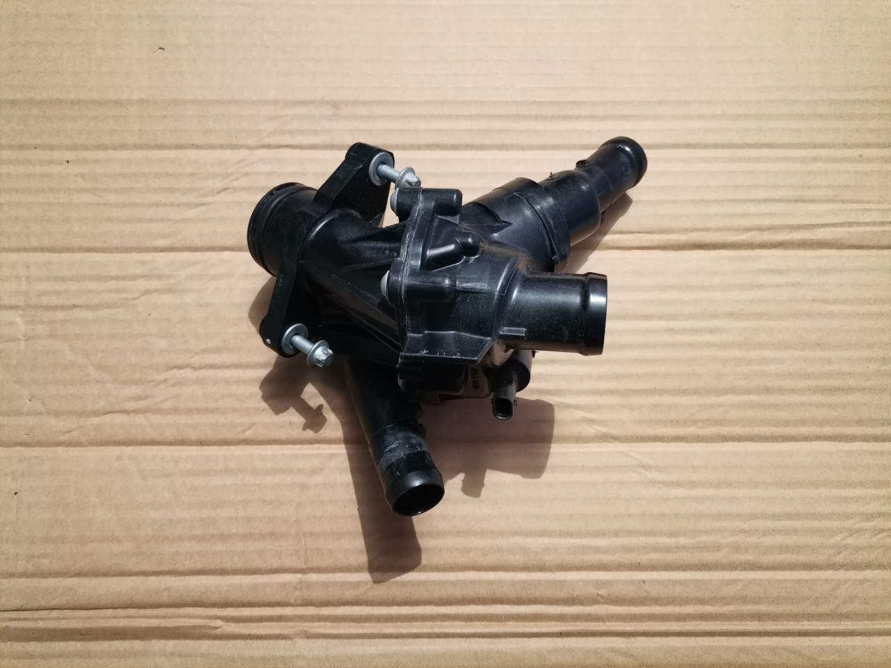Carcasa termostat Mercedes CLA W118 A-Class W177 cod A2602002600