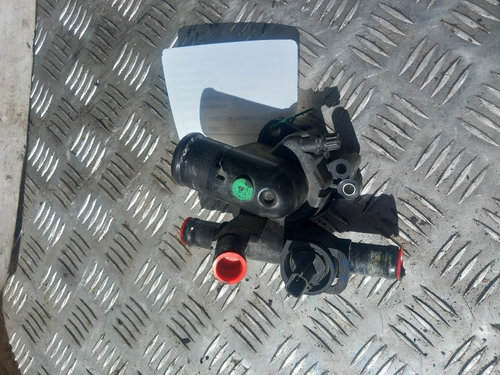 Carcasa termostat Renault Laguna 3 2.0 DCI an 2008 cod 8200801570