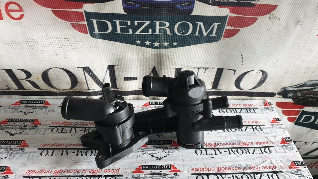 Carcasa termostat VW Golf V Plus 1.4 TSI 140 cai motor BMY cod piesa : 03C121121D