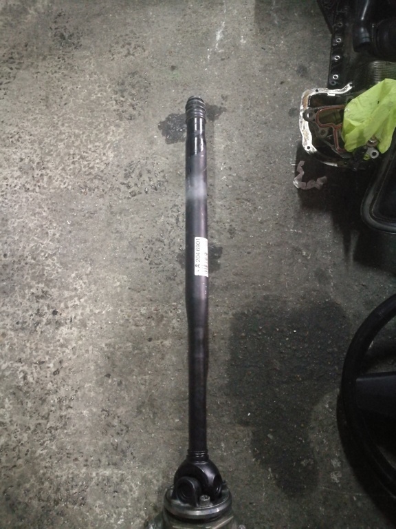 Cardan fata pentru Mercedes A2046901