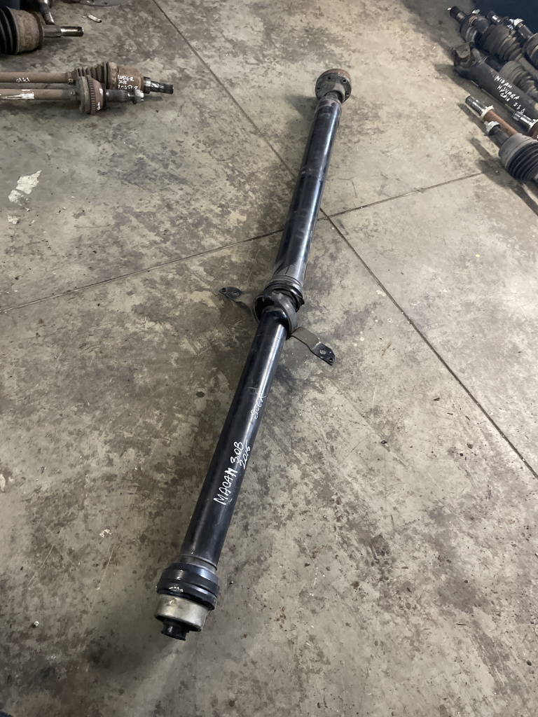 Cardan Porsche Macan 3.0 Benzina 2016, 95B521101 / CU DEFECT RULMENT INTERMEDIAR