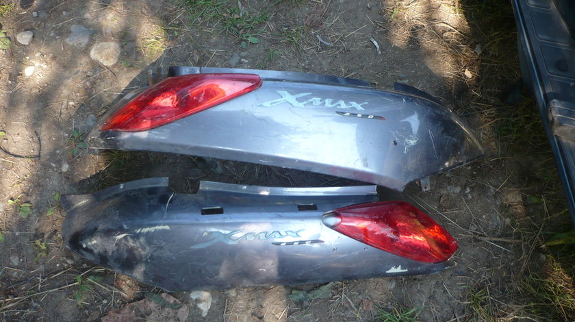 Carena spate Yamaha Xmax 250 cm 4 T