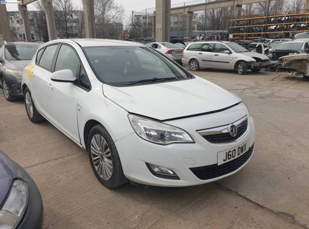 Carenaj Aparatoare Protectie Noroi de la Roata Janta Dreapta Fata Opel Astra J 2009 - 2016 [K3658]