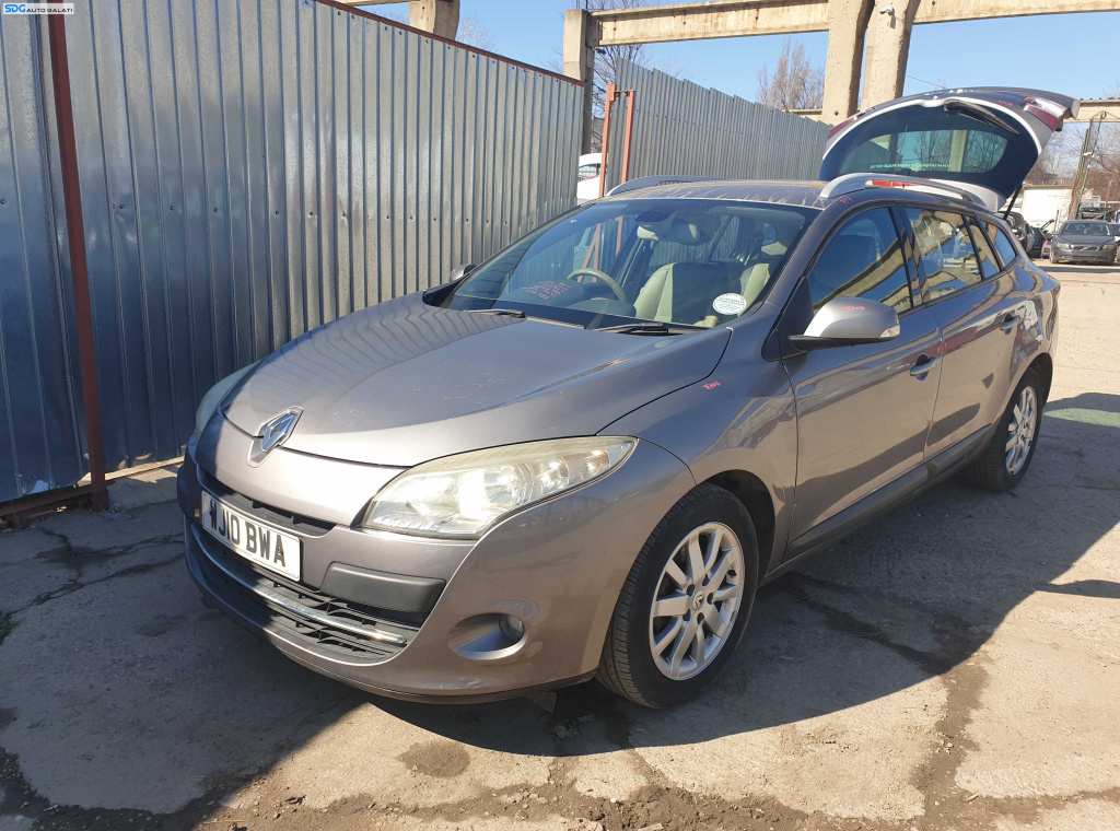Carenaj Aparatoare Protectie Noroi de la Roata Janta Stanga Fata Renault Megane 3 2008 - 2016 [K4181]