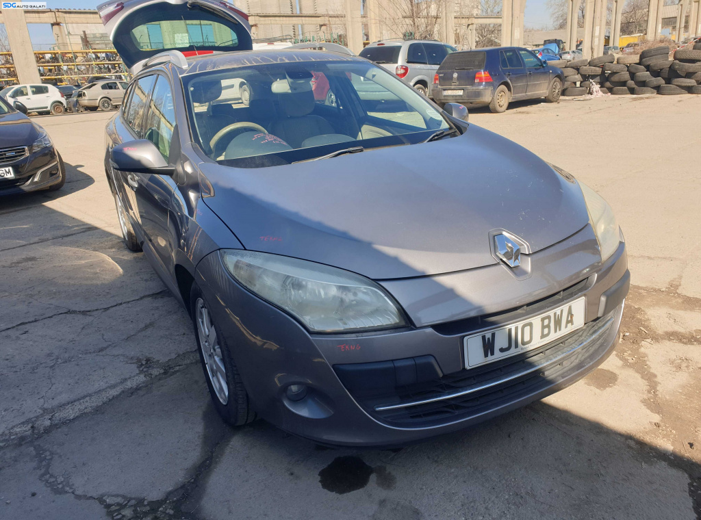 Carenaj Aparatoare Protectie Noroi de la Roata Janta Dreapta Fata Renault Megane 3 2008 - 2016 [K4182]