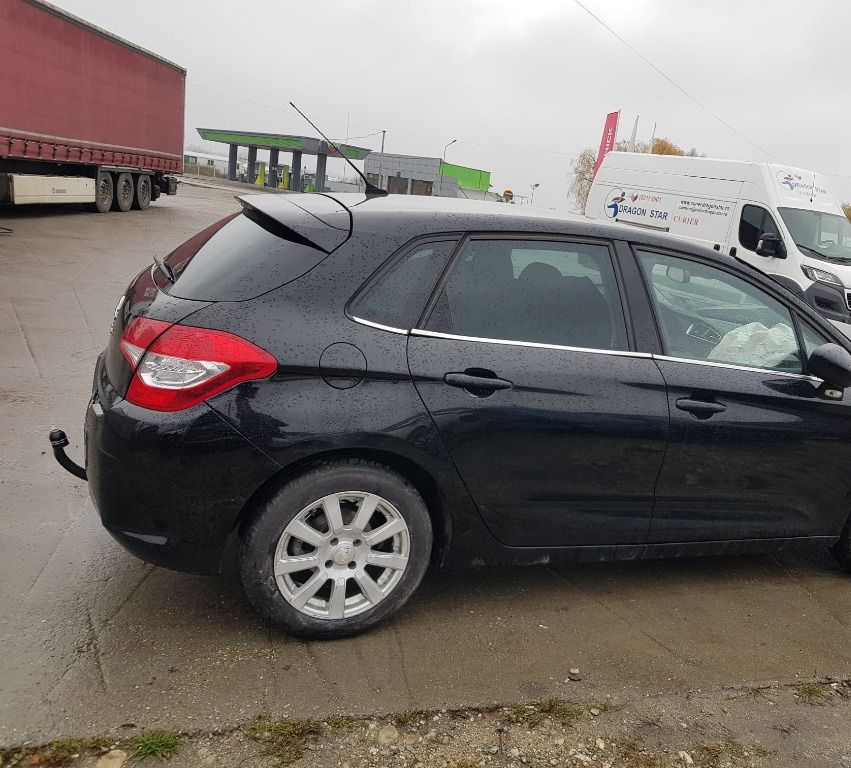 Carenaj aparatori noroi fata Citroen C4 B7 2010 - 2018