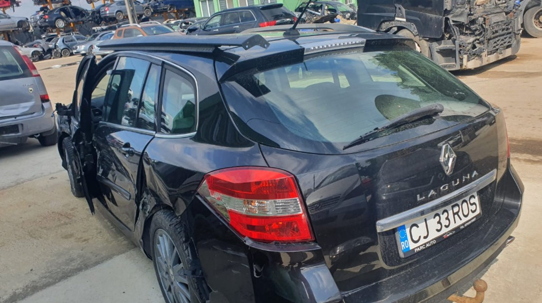 Carenaj aparatori noroi fata Renault Laguna 3 2008 break 2.0 dci