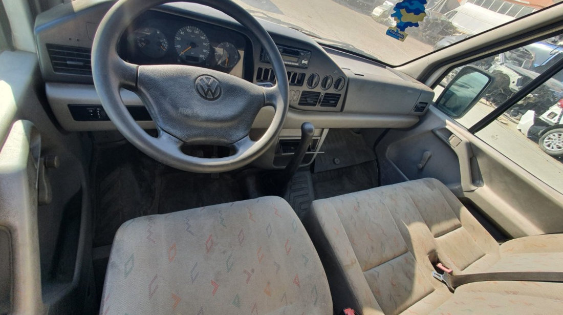 Carenaj aparatori noroi fata Volkswagen LT 2004 van 2.5 tdi