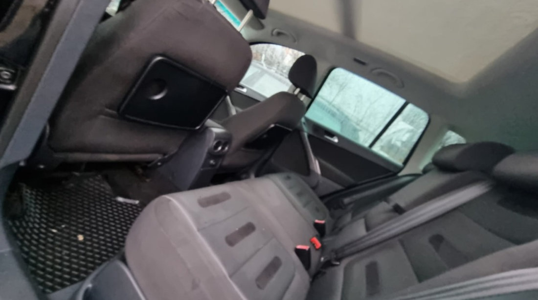 Carenaj aparatori noroi fata Volkswagen Tiguan 2009 4x4 2.0 tdi