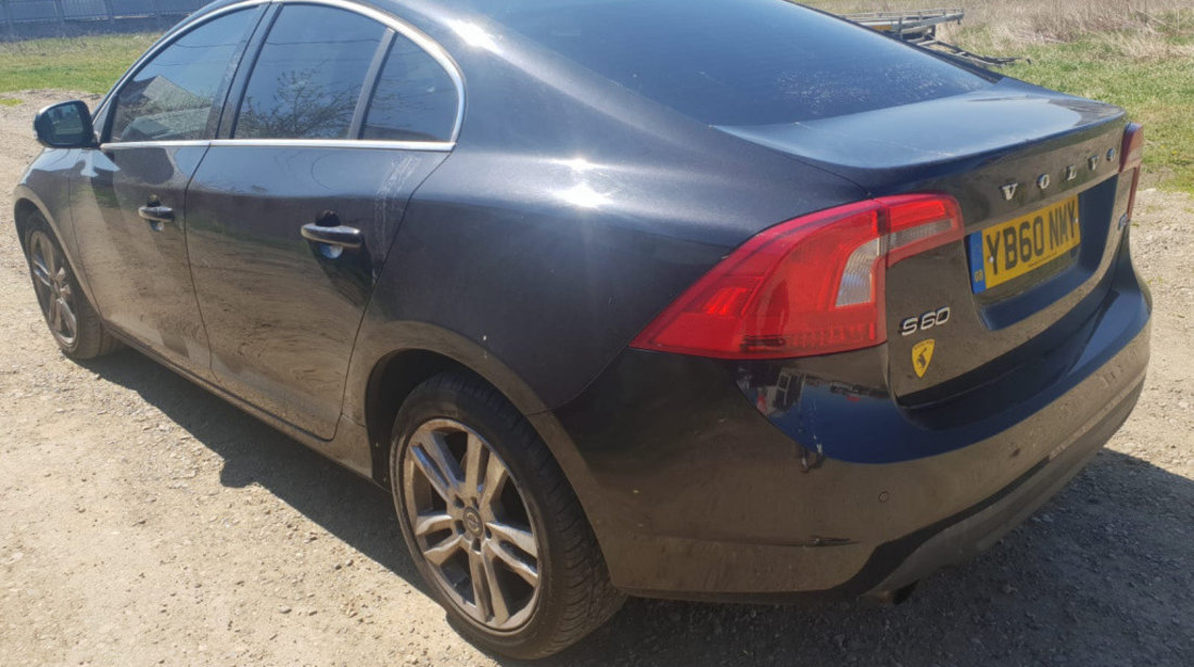 Carenaj aparatori noroi fata Volvo S60 2011 berlina 2.0 d d3