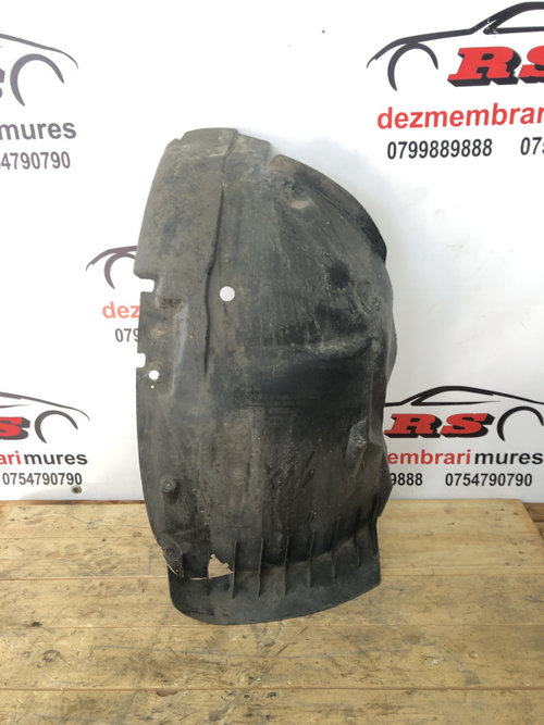 Carenaj dreapta fata mic Renault Trafic Vivaro Primastar sedan 2011 (8200508348)
