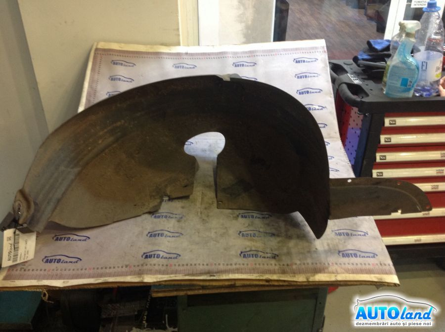Carenaj Roata 9634077680 Stanga Spate Peugeot 307 3A/C 2000
