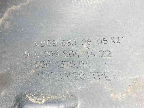 Carenaj roata dreapta fata Mercedes Clasa CLK (C209) [Fabr 2002-2009]