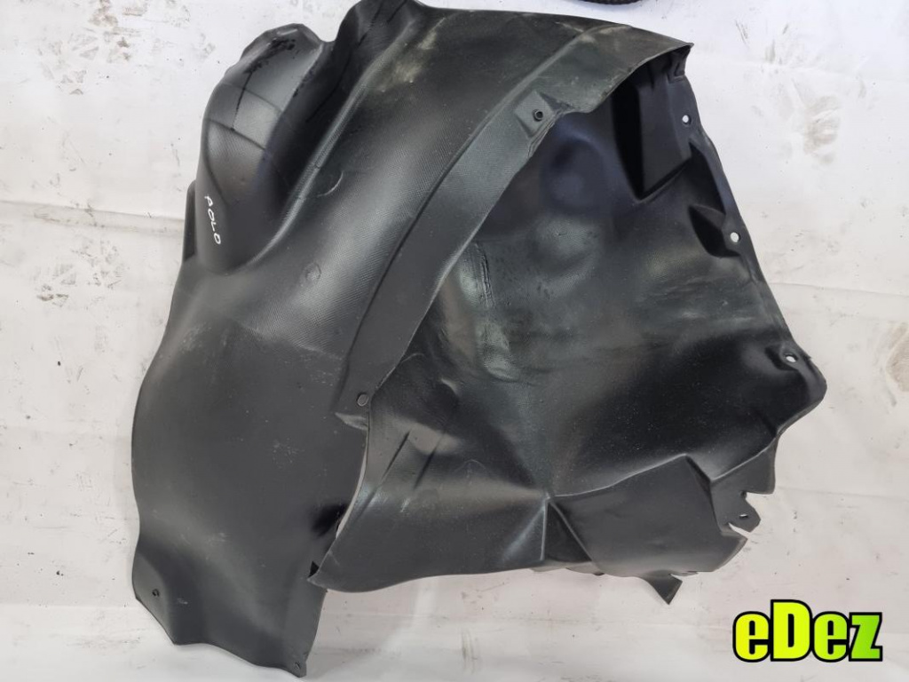 Carenaj roata dreapta fata Volkswagen Polo 5 (2009-2017)[6R]
