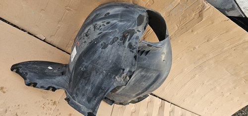 Carenaj roata dreapta fata Vw Jetta 5C 2012 2013 2014 2015 2016 2017