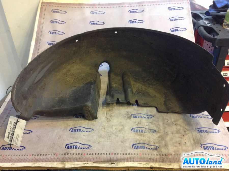 Carenaj Roata Dreapta Spate Audi A2 8Z0 2000-2005